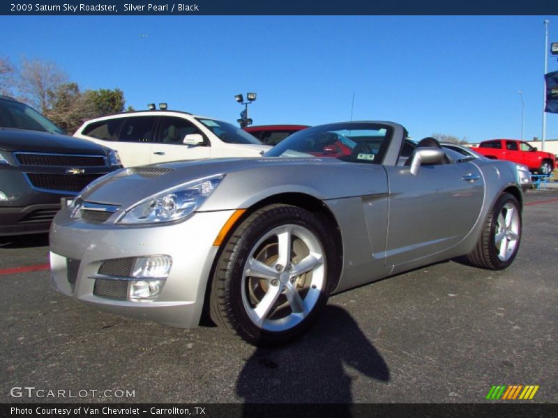 Silver Pearl / Black 2009 Saturn Sky Roadster