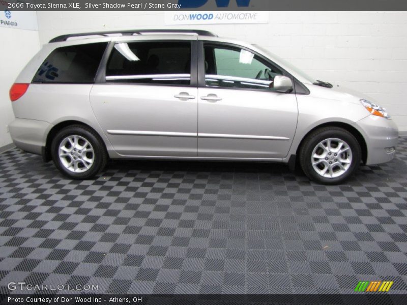 Silver Shadow Pearl / Stone Gray 2006 Toyota Sienna XLE
