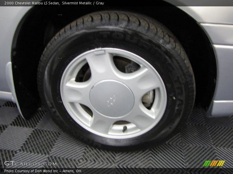 Silvermist Metallic / Gray 2000 Chevrolet Malibu LS Sedan