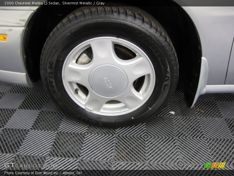 Silvermist Metallic / Gray 2000 Chevrolet Malibu LS Sedan