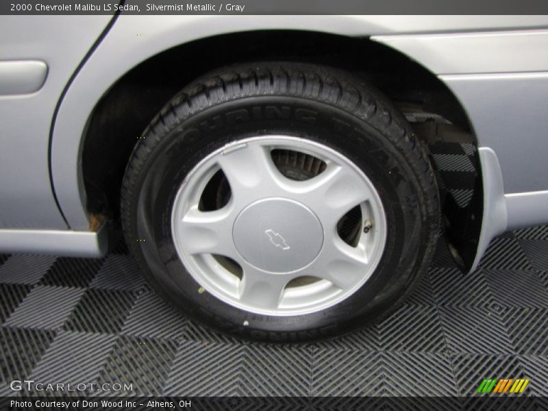 Silvermist Metallic / Gray 2000 Chevrolet Malibu LS Sedan