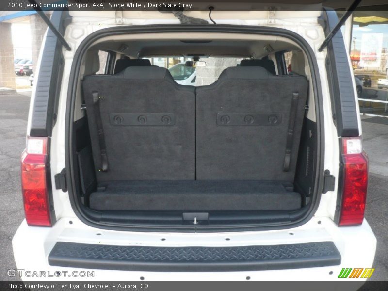 Stone White / Dark Slate Gray 2010 Jeep Commander Sport 4x4
