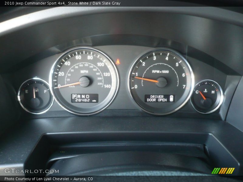 Stone White / Dark Slate Gray 2010 Jeep Commander Sport 4x4