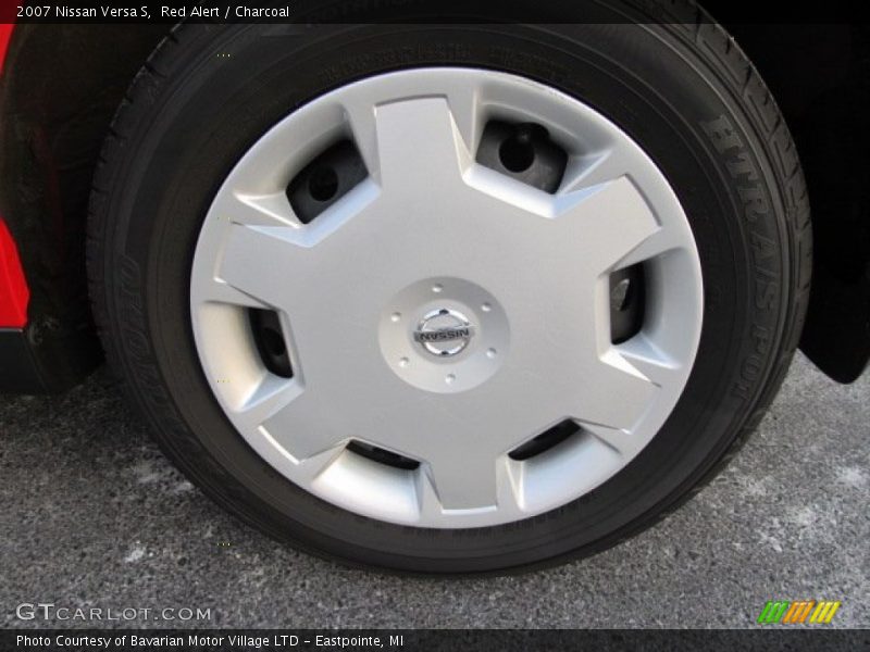 Red Alert / Charcoal 2007 Nissan Versa S