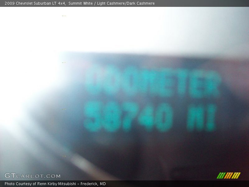 Summit White / Light Cashmere/Dark Cashmere 2009 Chevrolet Suburban LT 4x4