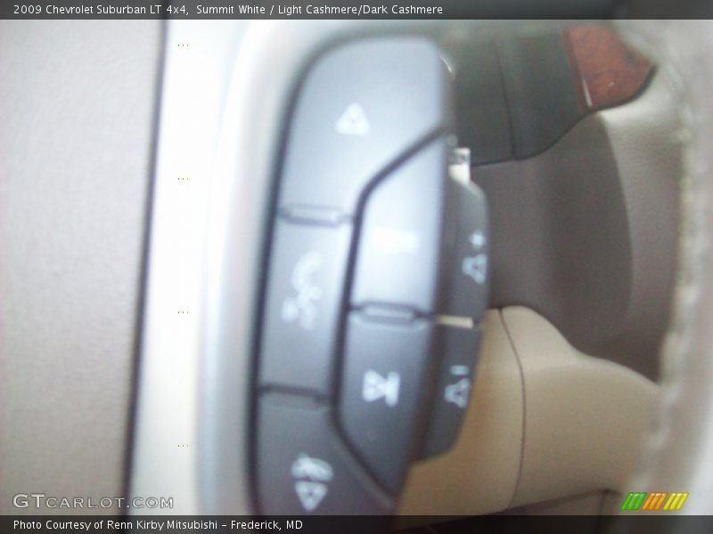 Summit White / Light Cashmere/Dark Cashmere 2009 Chevrolet Suburban LT 4x4