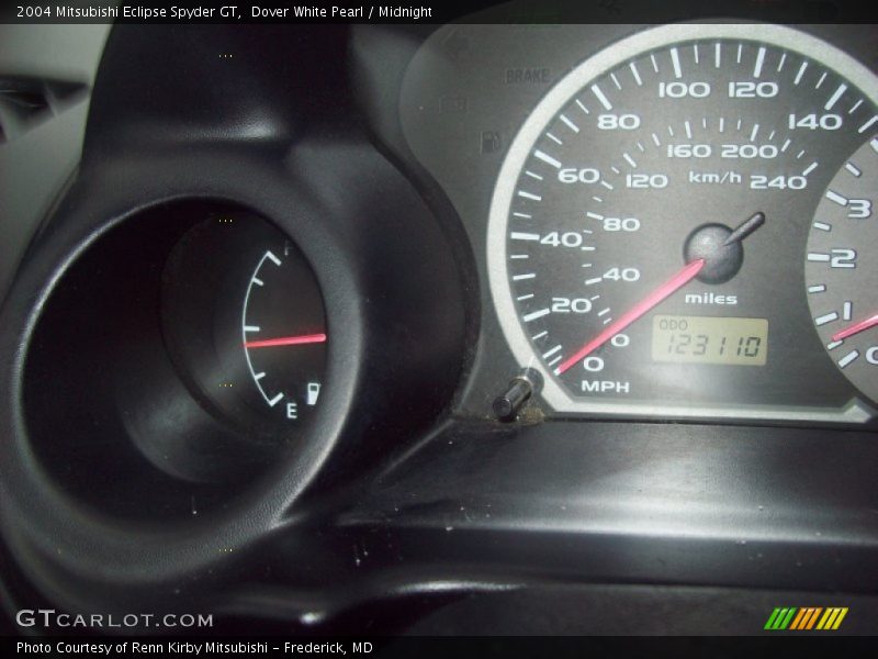 Dover White Pearl / Midnight 2004 Mitsubishi Eclipse Spyder GT