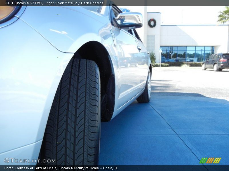Ingot Silver Metallic / Dark Charcoal 2011 Lincoln MKZ FWD