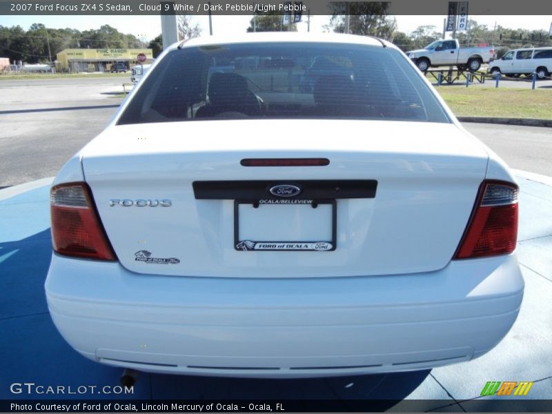 Cloud 9 White / Dark Pebble/Light Pebble 2007 Ford Focus ZX4 S Sedan