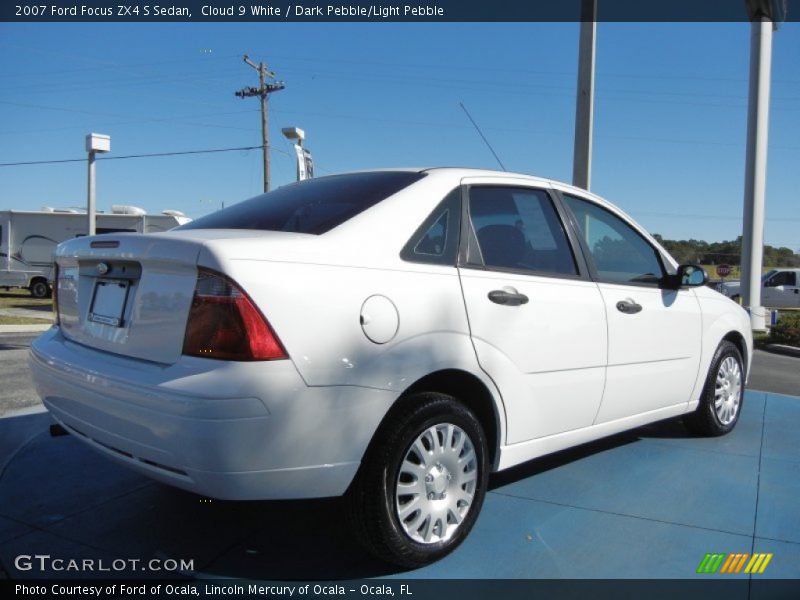 Cloud 9 White / Dark Pebble/Light Pebble 2007 Ford Focus ZX4 S Sedan