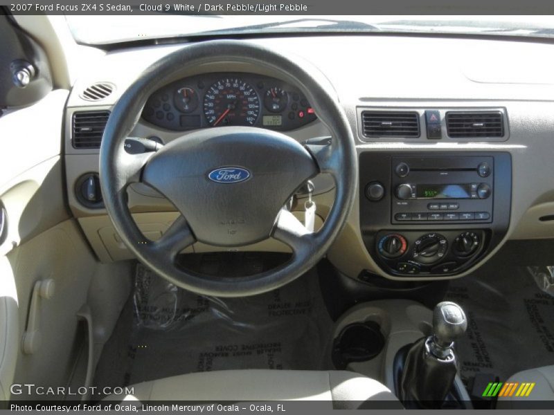 Cloud 9 White / Dark Pebble/Light Pebble 2007 Ford Focus ZX4 S Sedan