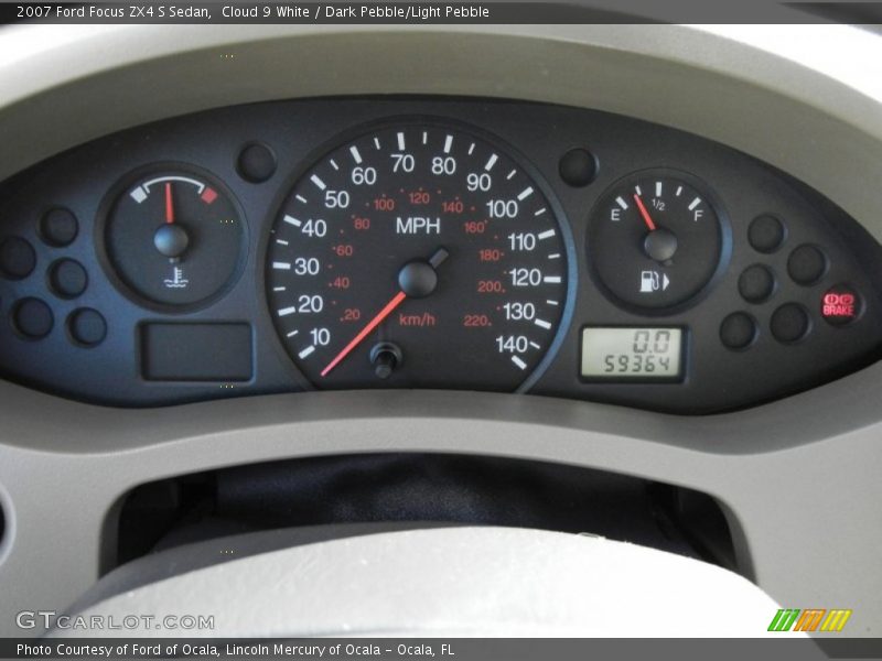 Cloud 9 White / Dark Pebble/Light Pebble 2007 Ford Focus ZX4 S Sedan