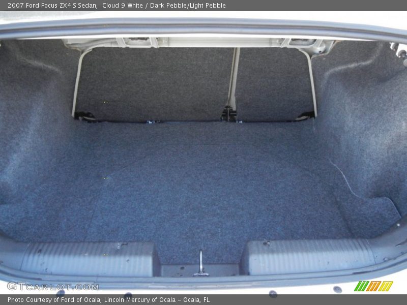 Cloud 9 White / Dark Pebble/Light Pebble 2007 Ford Focus ZX4 S Sedan