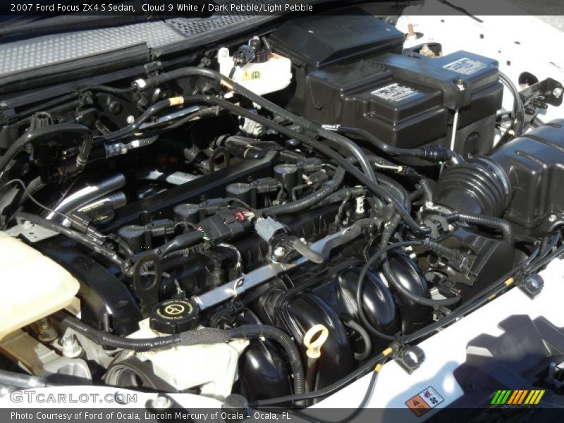 Cloud 9 White / Dark Pebble/Light Pebble 2007 Ford Focus ZX4 S Sedan