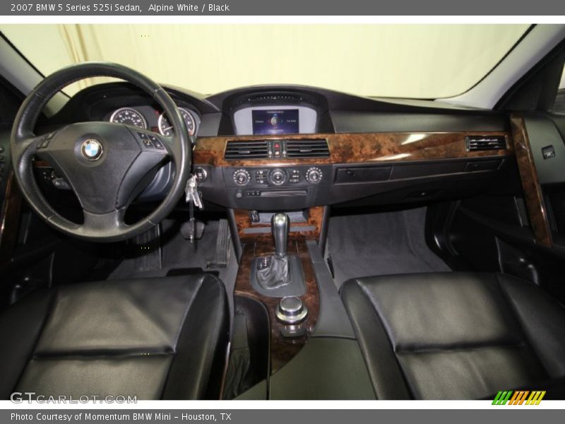 Alpine White / Black 2007 BMW 5 Series 525i Sedan