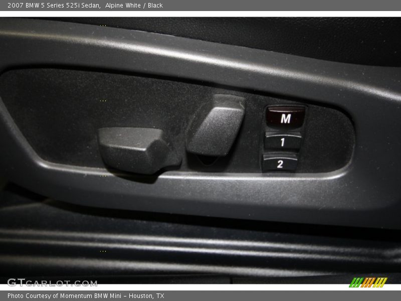 Alpine White / Black 2007 BMW 5 Series 525i Sedan