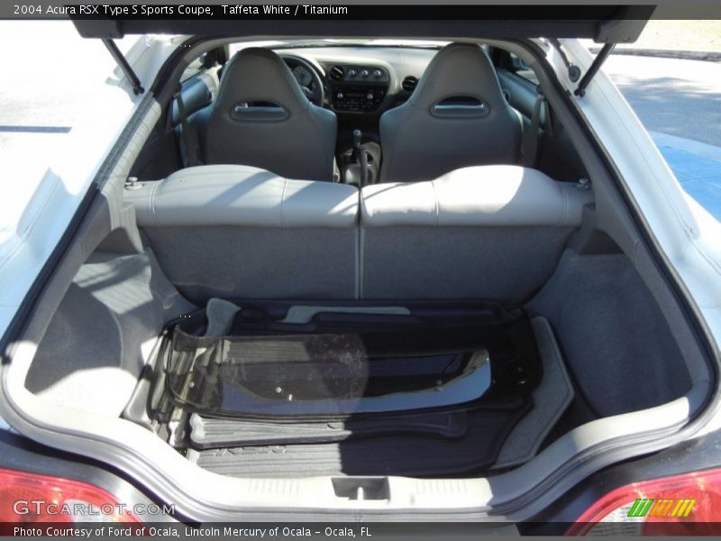  2004 RSX Type S Sports Coupe Trunk