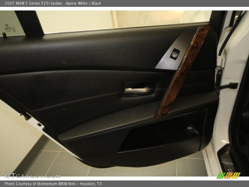 Alpine White / Black 2007 BMW 5 Series 525i Sedan