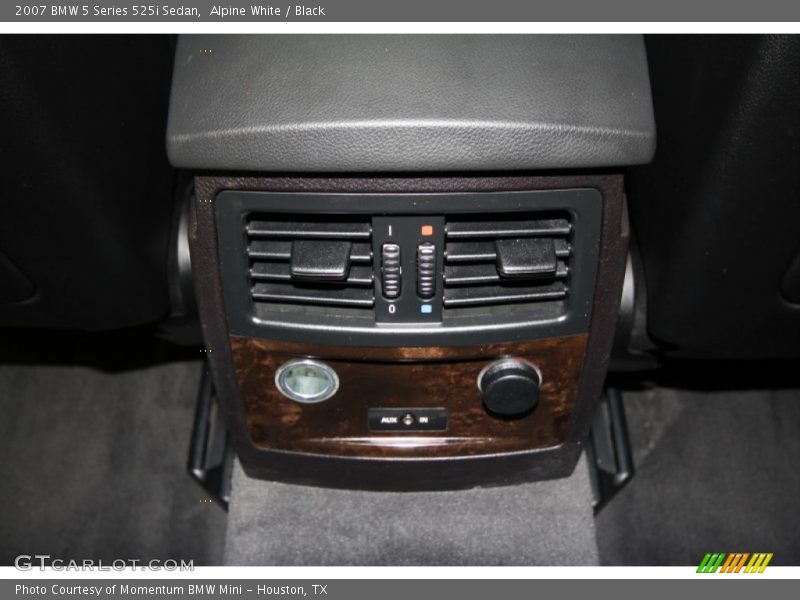 Alpine White / Black 2007 BMW 5 Series 525i Sedan