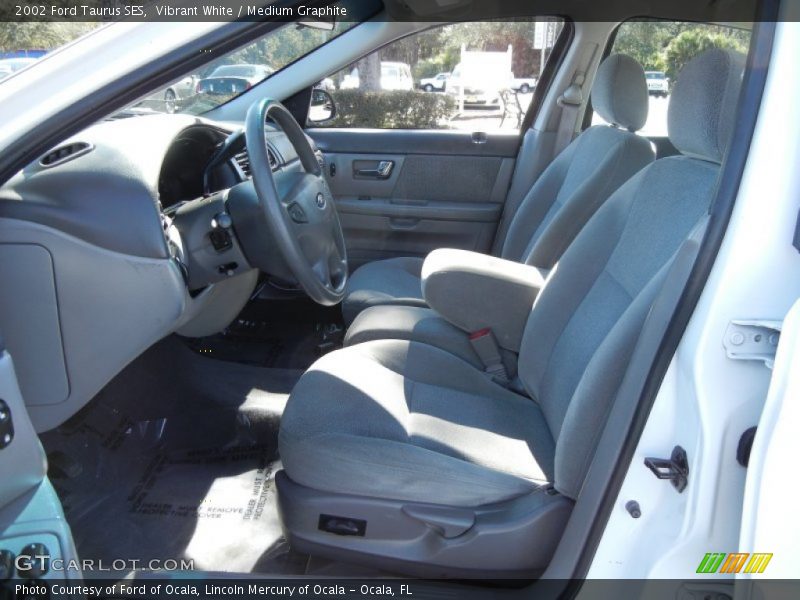 Vibrant White / Medium Graphite 2002 Ford Taurus SES