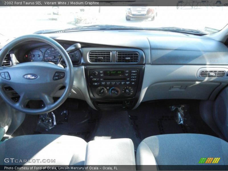 Vibrant White / Medium Graphite 2002 Ford Taurus SES