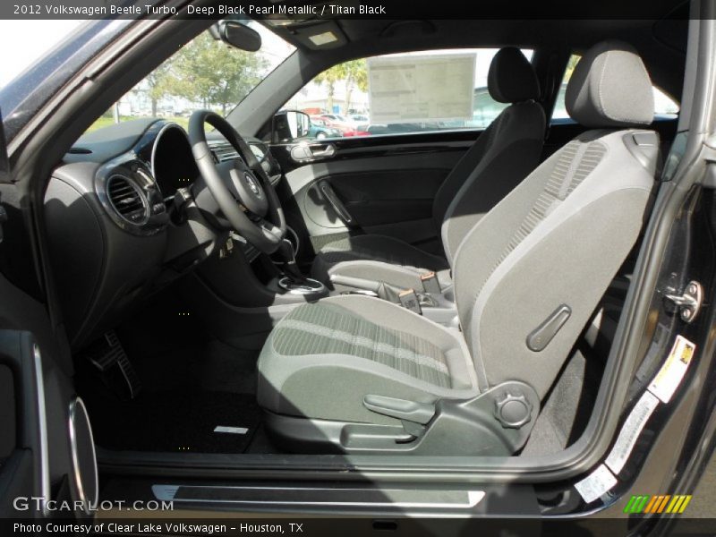 Deep Black Pearl Metallic / Titan Black 2012 Volkswagen Beetle Turbo