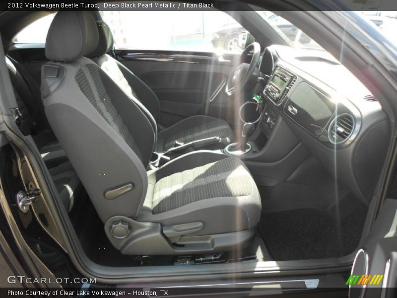Deep Black Pearl Metallic / Titan Black 2012 Volkswagen Beetle Turbo