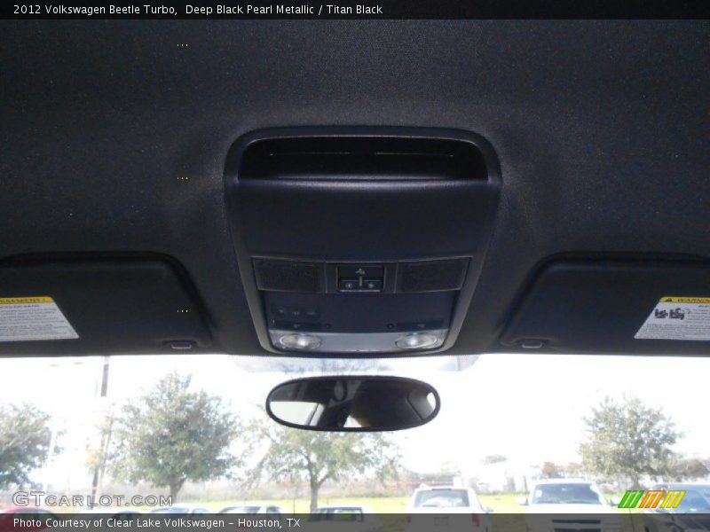 Deep Black Pearl Metallic / Titan Black 2012 Volkswagen Beetle Turbo