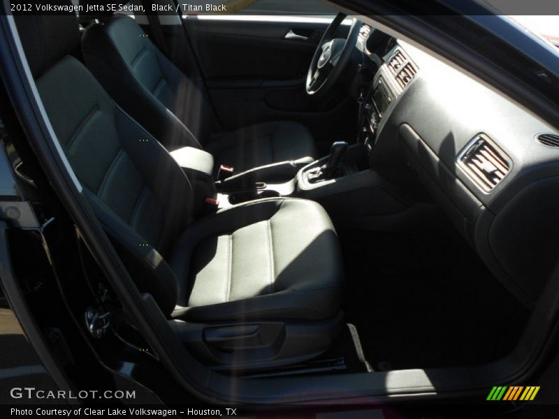 Black / Titan Black 2012 Volkswagen Jetta SE Sedan