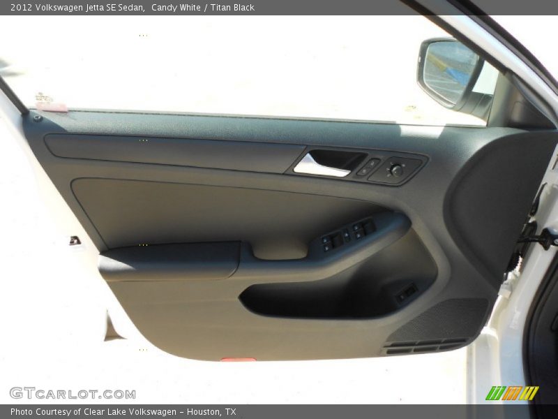 Candy White / Titan Black 2012 Volkswagen Jetta SE Sedan