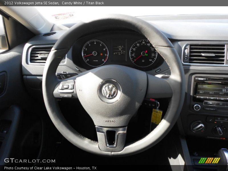 Candy White / Titan Black 2012 Volkswagen Jetta SE Sedan