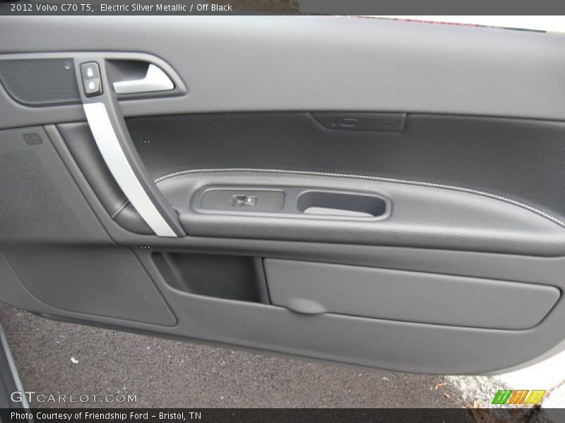Electric Silver Metallic / Off Black 2012 Volvo C70 T5