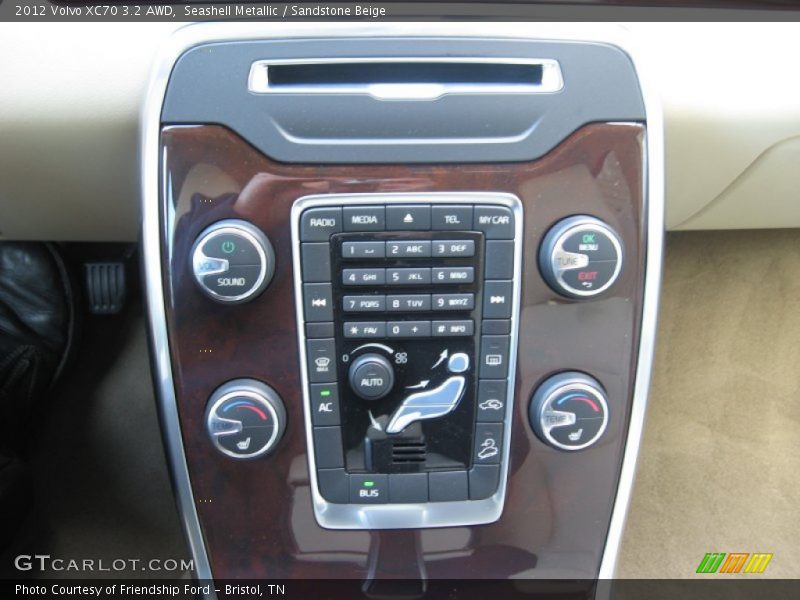 Seashell Metallic / Sandstone Beige 2012 Volvo XC70 3.2 AWD