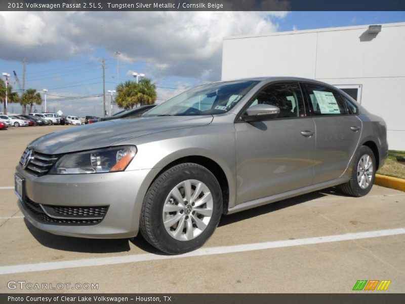 Tungsten Silver Metallic / Cornsilk Beige 2012 Volkswagen Passat 2.5L S