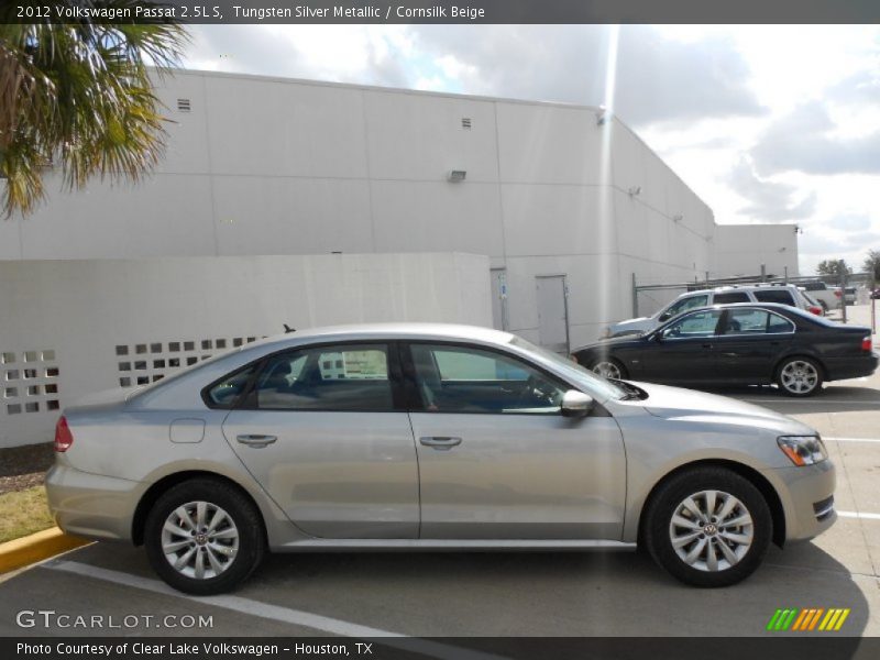 Tungsten Silver Metallic / Cornsilk Beige 2012 Volkswagen Passat 2.5L S