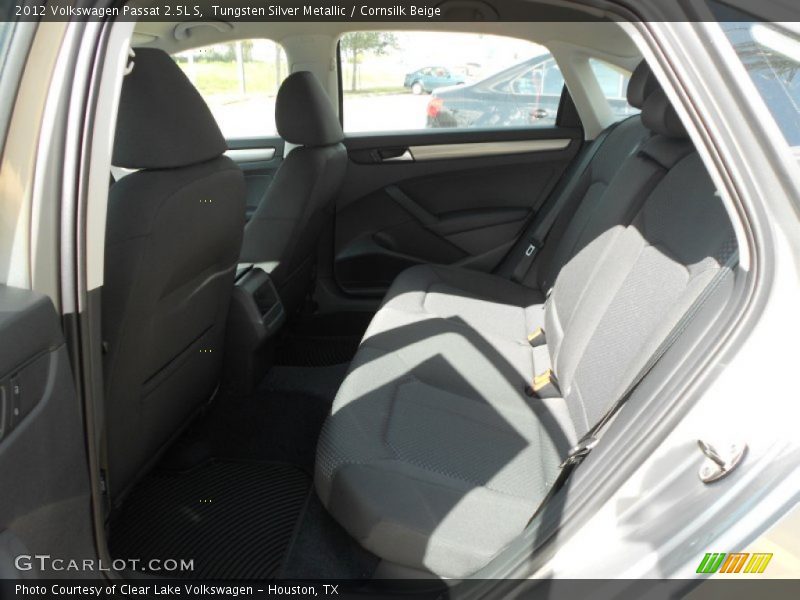 Tungsten Silver Metallic / Cornsilk Beige 2012 Volkswagen Passat 2.5L S