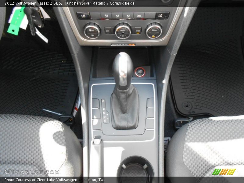 Tungsten Silver Metallic / Cornsilk Beige 2012 Volkswagen Passat 2.5L S