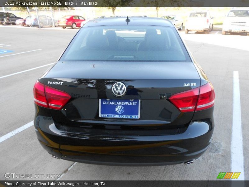 Black / Titan Black 2012 Volkswagen Passat V6 SE