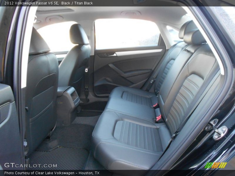  2012 Passat V6 SE Titan Black Interior