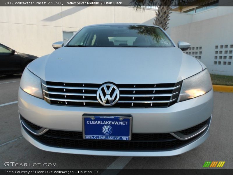 Reflex Silver Metallic / Titan Black 2012 Volkswagen Passat 2.5L SEL