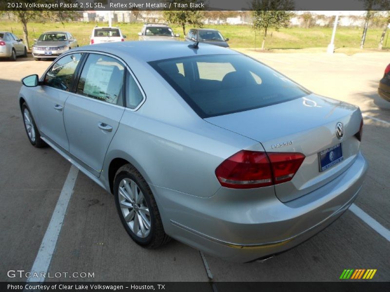 Reflex Silver Metallic / Titan Black 2012 Volkswagen Passat 2.5L SEL