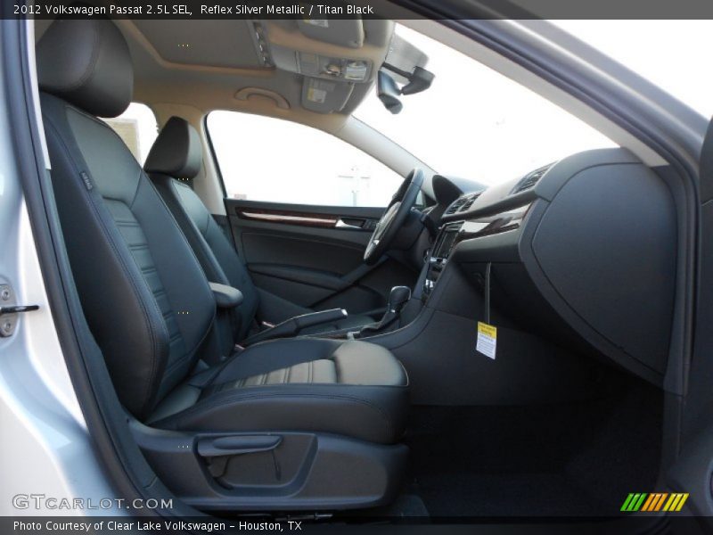 Reflex Silver Metallic / Titan Black 2012 Volkswagen Passat 2.5L SEL
