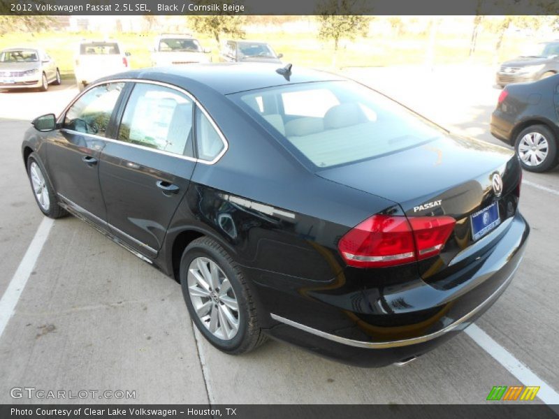 Black / Cornsilk Beige 2012 Volkswagen Passat 2.5L SEL