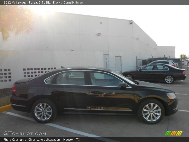 Black / Cornsilk Beige 2012 Volkswagen Passat 2.5L SEL