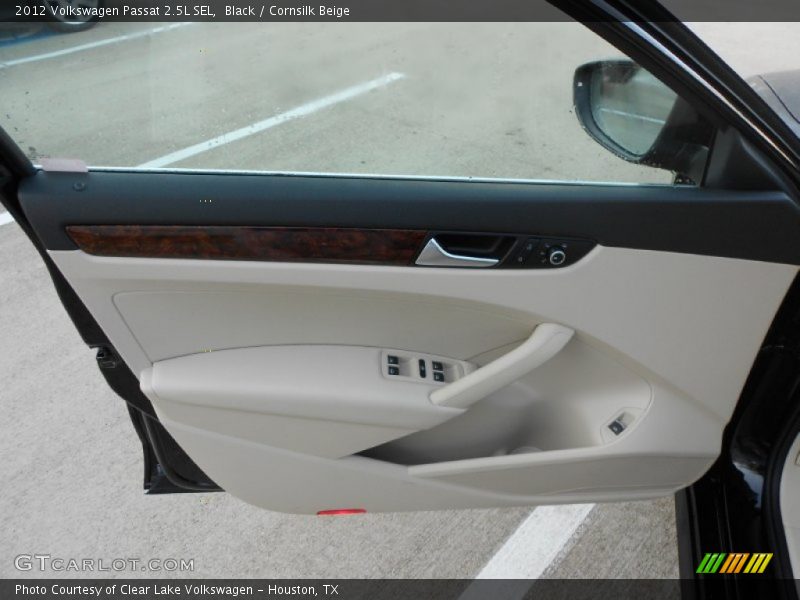 Black / Cornsilk Beige 2012 Volkswagen Passat 2.5L SEL