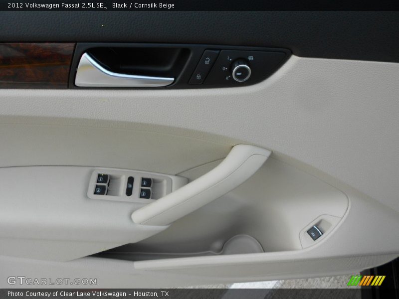 Black / Cornsilk Beige 2012 Volkswagen Passat 2.5L SEL