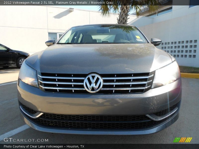 Platinum Gray Metallic / Moonrock Gray 2012 Volkswagen Passat 2.5L SEL