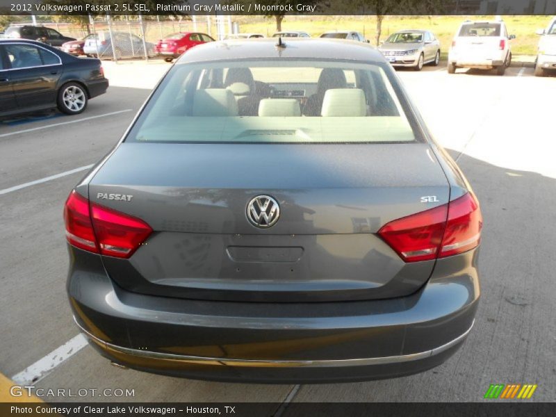 Platinum Gray Metallic / Moonrock Gray 2012 Volkswagen Passat 2.5L SEL