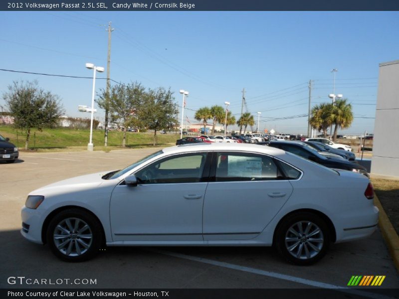 Candy White / Cornsilk Beige 2012 Volkswagen Passat 2.5L SEL