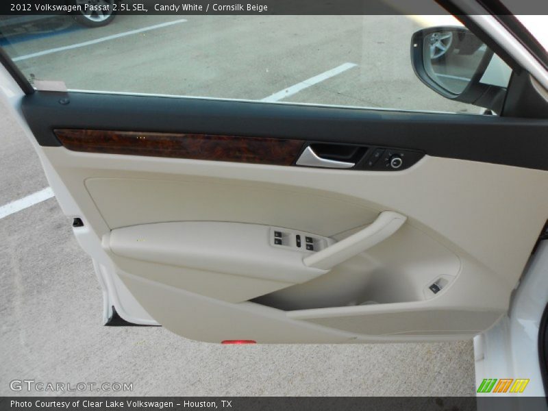 Candy White / Cornsilk Beige 2012 Volkswagen Passat 2.5L SEL